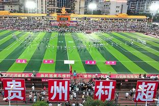 半场-天津津门虎1-0上海申花 罗萨小角度爆射破门朱辰杰伤退